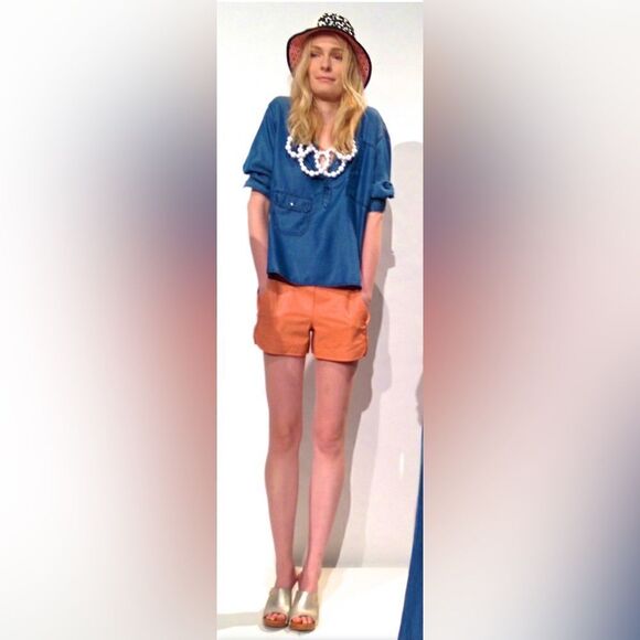Trina Turk Grapefruit lamb leather shorts sz 2 - Picture 1 of 8